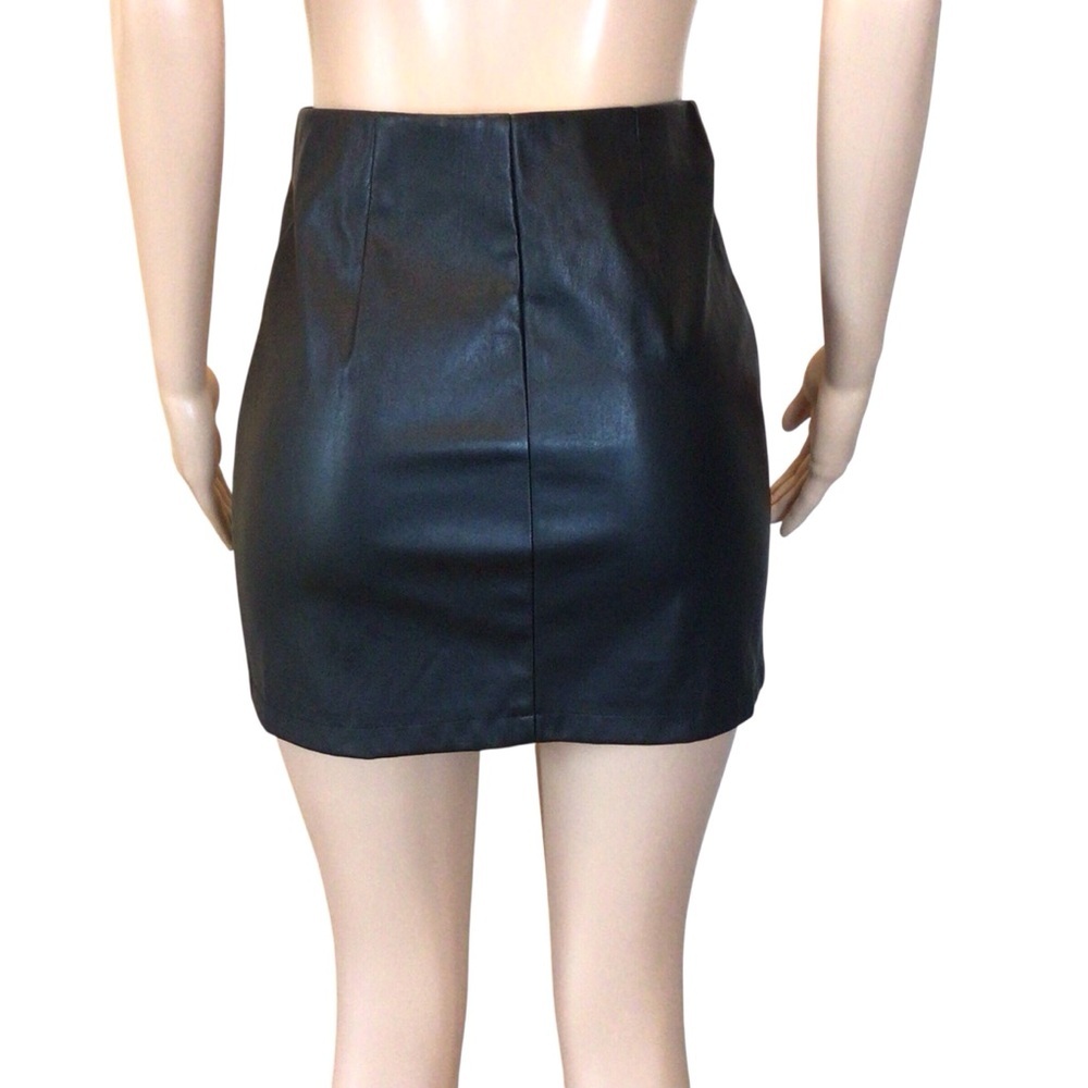 Joe B by Joe Benbasset Faux Leather Mini Skirt Bl… - image 3